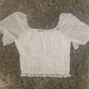 Hollister Medium white floral top